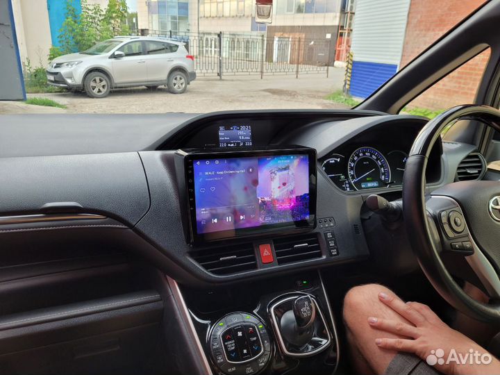 Android для Noah, Esquire, Voxy 2014-21 есть Teyes