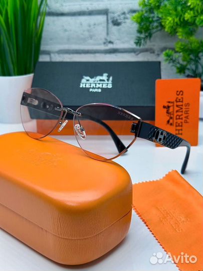 Солнцезащитные очки Hermes