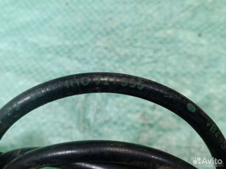 Трос газа Volkswagen Passat B4 1.8L