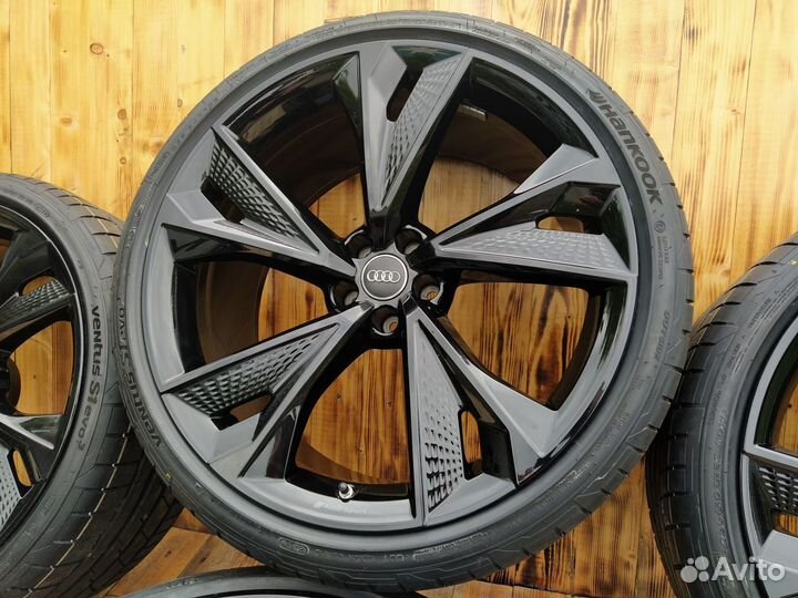 Оригинальные Диски без шин Audi RS6 C8 / RS7 R22