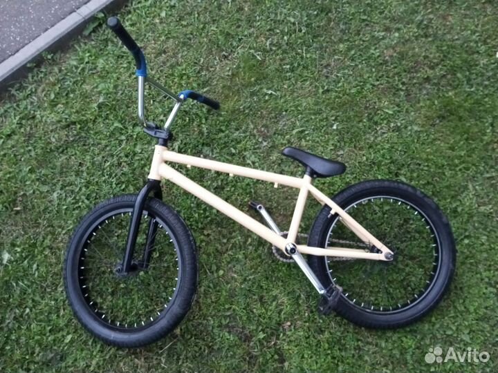 Трюковой велосипед bmx