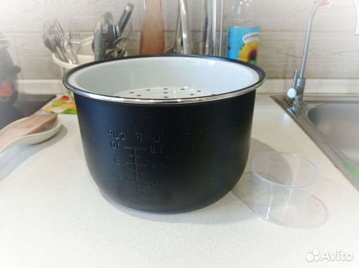 Чаша для мультиварки новая универсальная