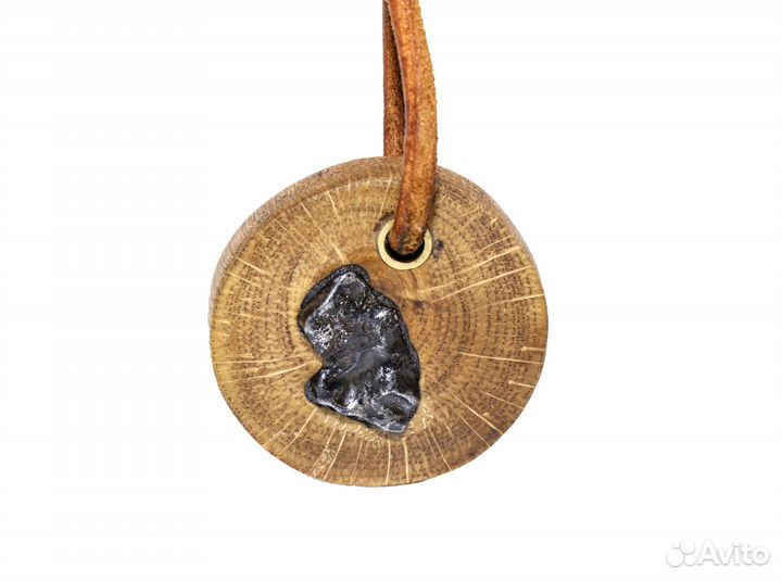 Брелок ключник с метеоритом