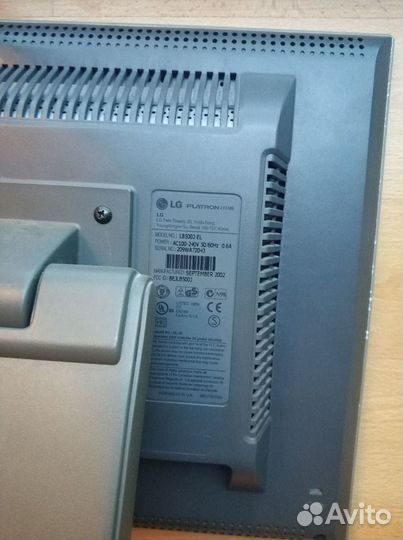 Монитор LG Flatron L1510S