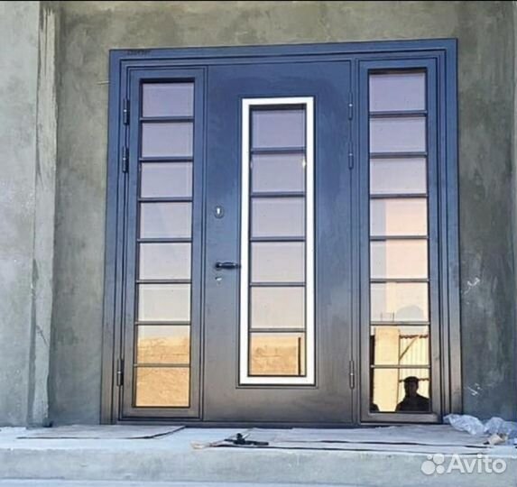 Дверь новая входная