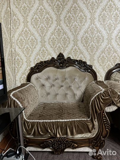 Диваны и холл б/у