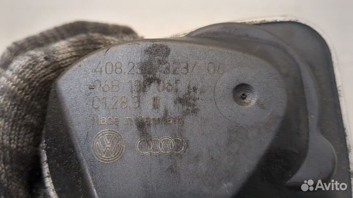 Заслонка дроссельная Volkswagen Passat 5, 2001