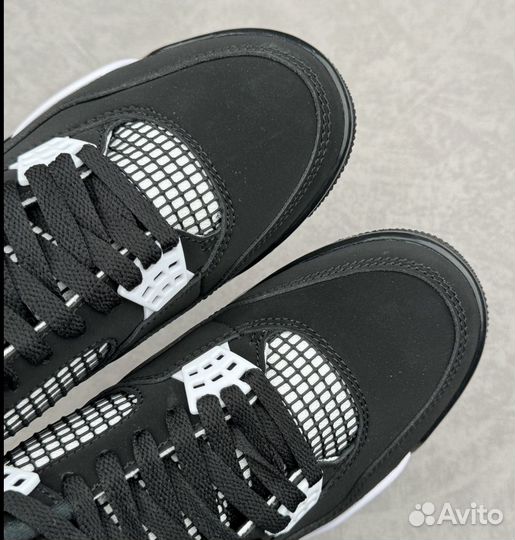 Nike air jordan 4 white thunder оригинал