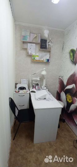 Аренда маникюрного стола или наращивание ресниц