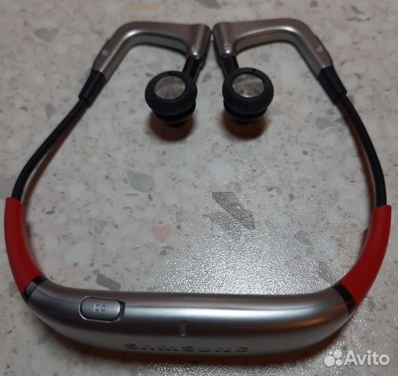 Блютуз наушники Samsung SBH-700