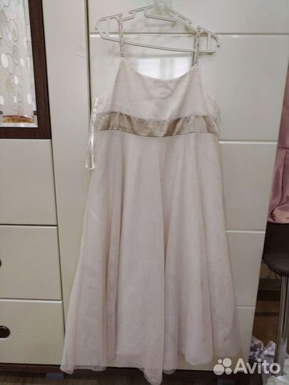 Продам нарядное платье