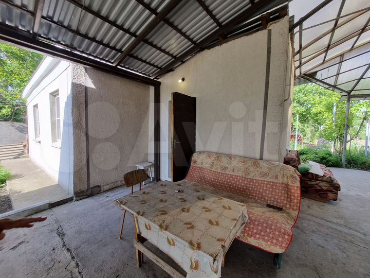 Дом 35 м² на участке 5 сот.