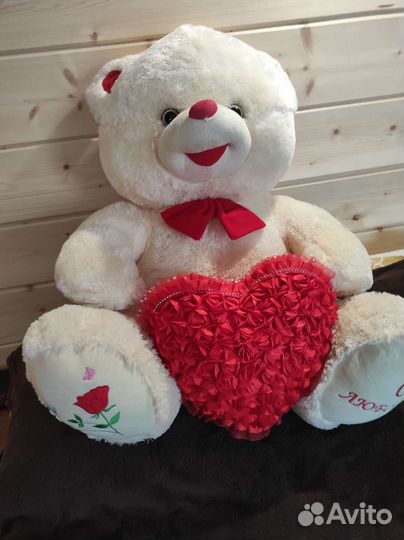 Плюшевый медведь