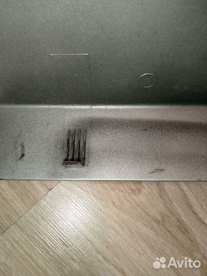 Крышка двигателя Opel Astra 1997