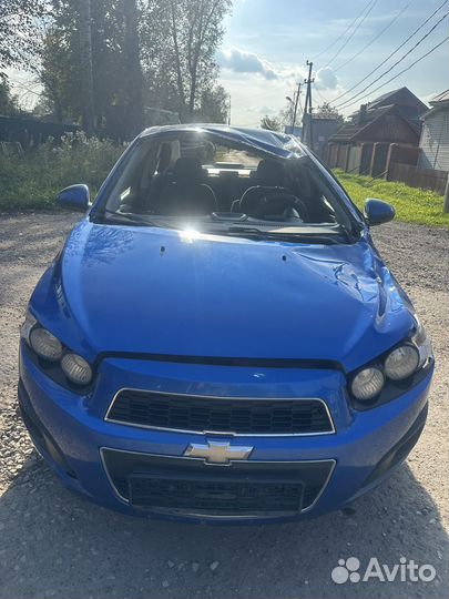 Chevrolet Aveo 1.6 МТ, 2012, битый, 204 000 км