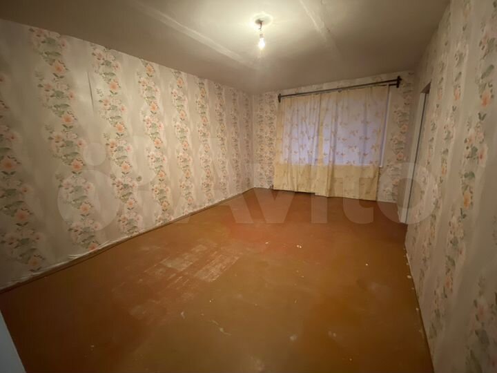 4-к. квартира, 64 м², 1/5 эт.