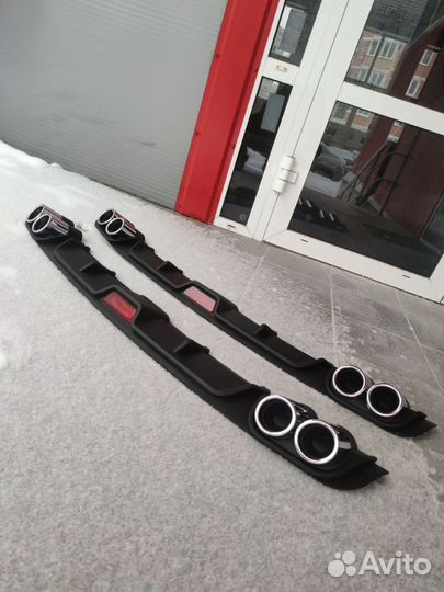 Диффузор заднего бампера универсальный