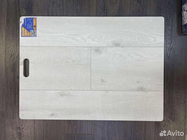 Виниловая плитка / Виниловый пол