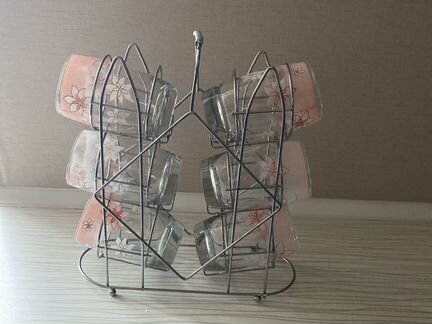 Стаканы на подставке