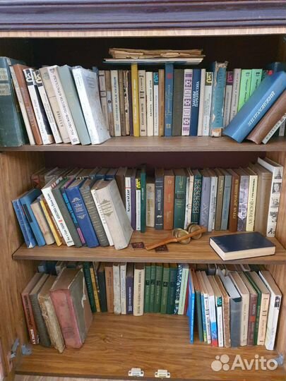 Книги отдам бесплатно