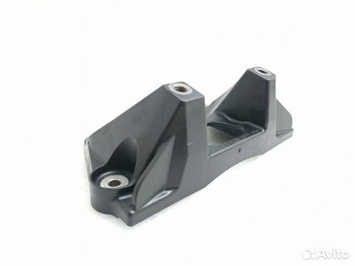 Кронштейн кпп Mercedes-Benz E-Class S213 3.0D