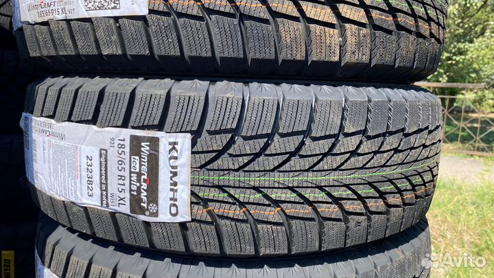 Kumho WinterCraft Ice Wi51 185/65 R15 92T