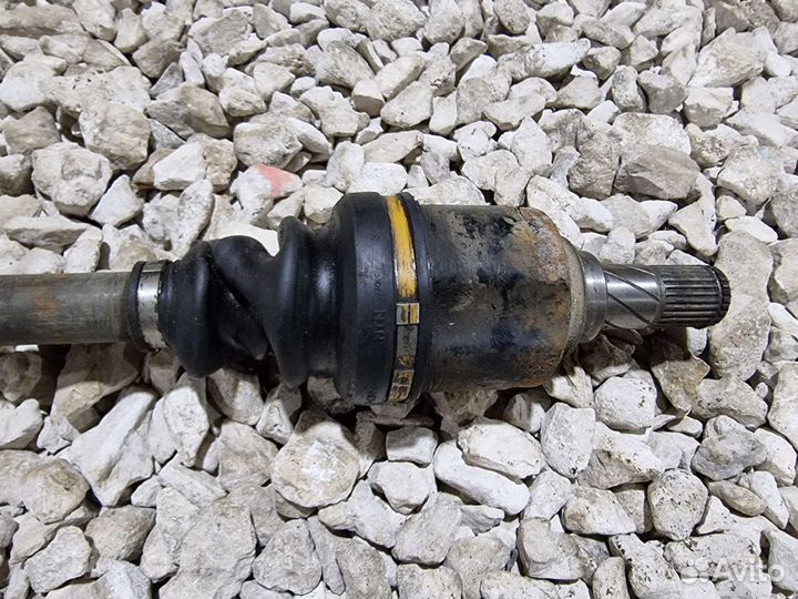 Привод правый Лансер 10