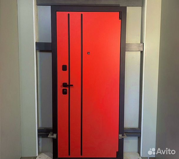 Входная дверь