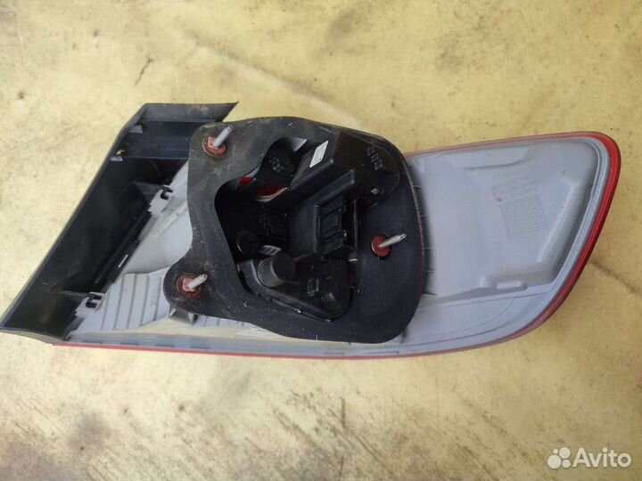 Фонарь задний левый BMW e92