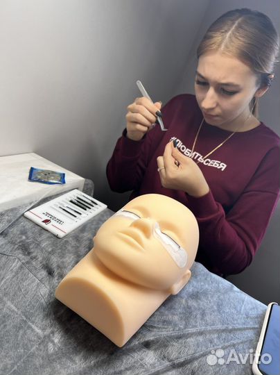 Обучение наращиванию ресниц