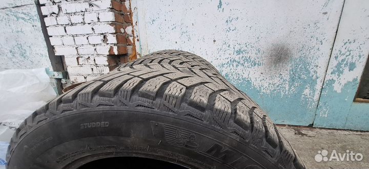 Michelin X-Ice North 4 215/60 R16 99