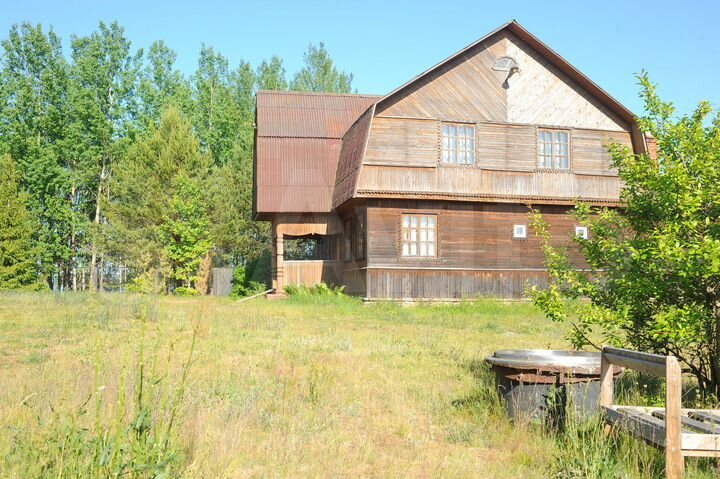 Дом 219,7 м² на участке 25 сот.