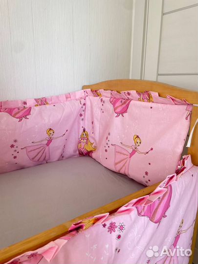 Бортики в кроватку