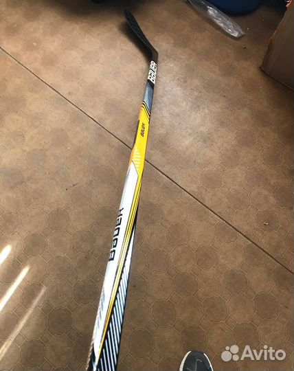 Клюшка хоккейная