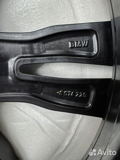 Оригиналный диск BMW X7 G07 754m R21