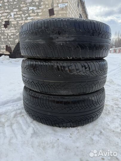 Michelin Latitude Diamaris 215/65 R16