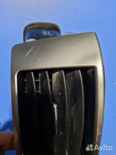 Воздуховод левый Тoyota Land-Cruiser 200 2012-2015