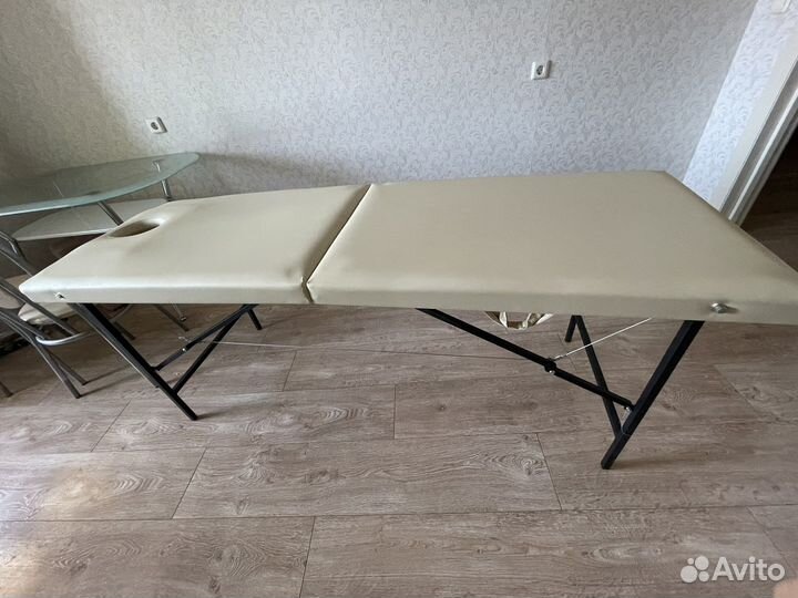 Массажная кушетка