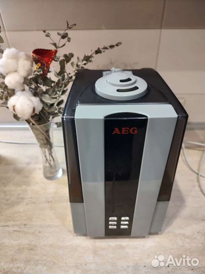 Увлажнитель AEG