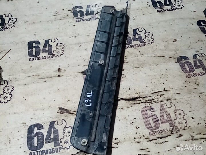 Накладка на порог передняя левая Mitsubishi Lancer