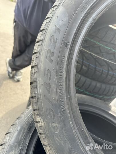 Pirelli Scorpion Winter 265/45 R21 108W