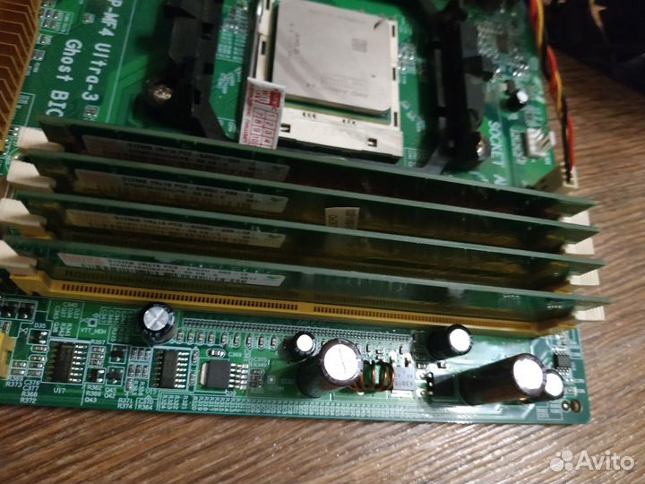 Материнская плата