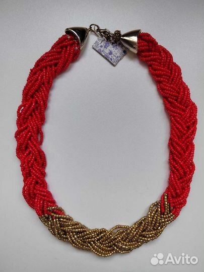 Колье из бисера
