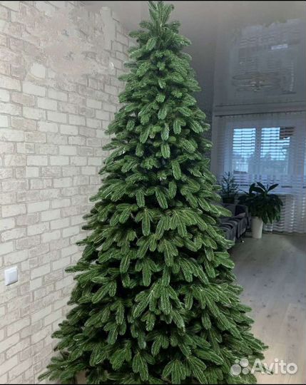 Искусственная елка новогодняя
