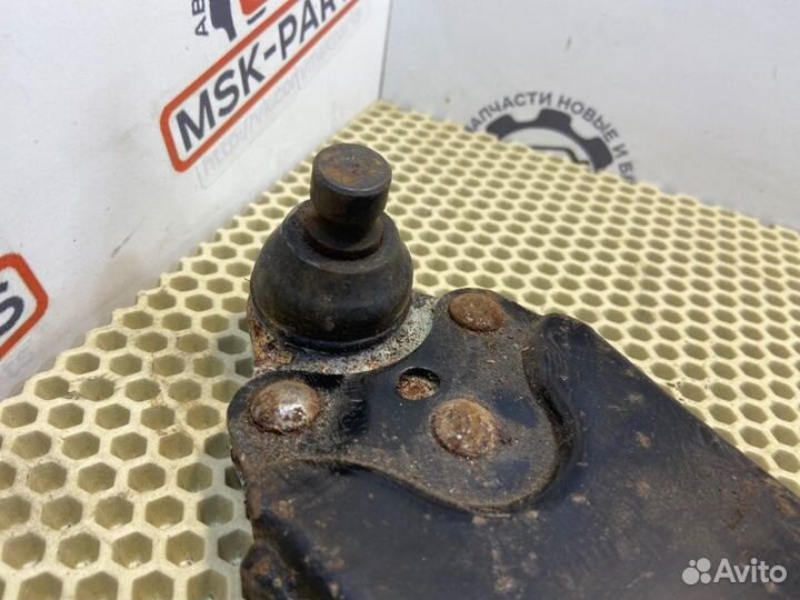 Рычаг подвески нижний передний правый Ford Fusion