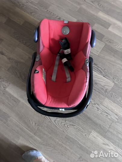 Детское кресло maxi cosi