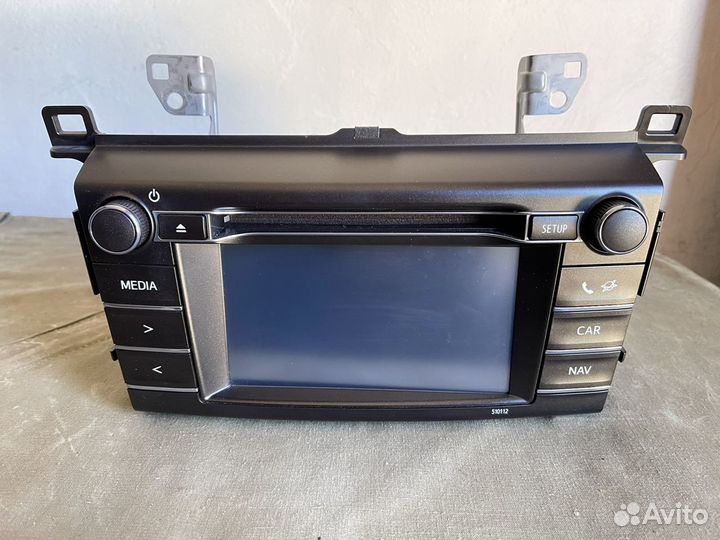 Оригинальнaльная штатная магнитола Toyota RAV4