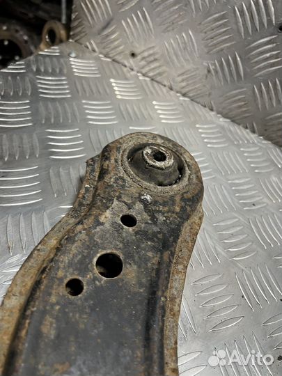 Рычаг передней подвески skoda octavia A4