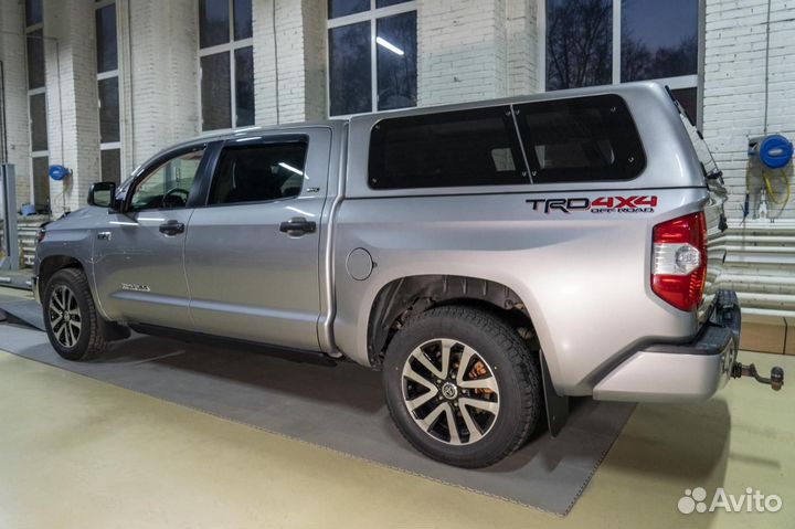 Выдвижные электрические пороги на Toyota Tundra
