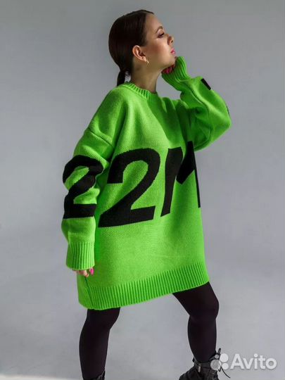 Свитер новый оверсайз